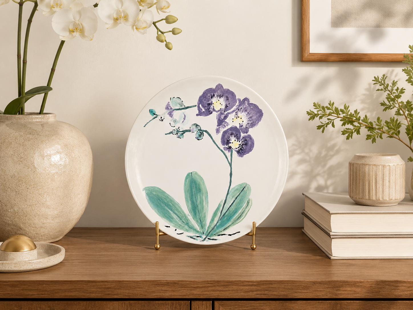 Prato Decorativo em Cerâmica Esmaltada com Pintura Artesanal de Orquídea