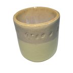 CJ COPO COM BANDEJA CERÂMICA ARTESANAL AMARELO/CREME - 100ML
